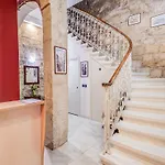 Tano's Boutique Отель типа 
