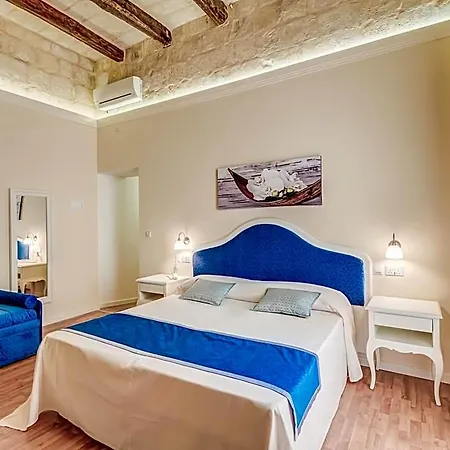 Tano's Boutique Bed & Breakfast 4*