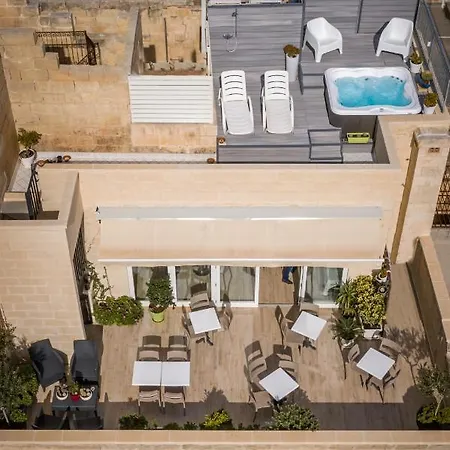 Tano's Boutique La Valletta